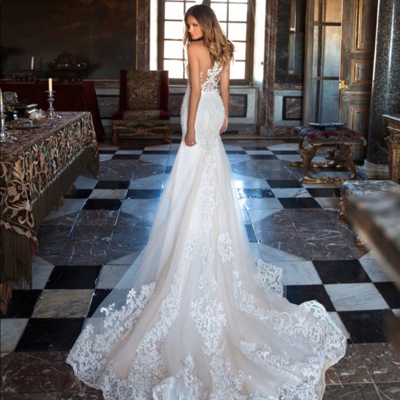 Milla Nova Wedding Dress - Picture 9 of 12